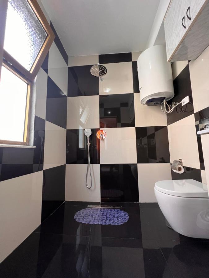 Alea1 Apartment Тирана Экстерьер фото